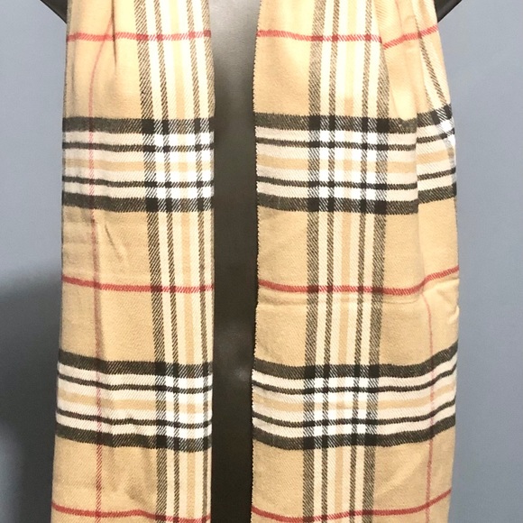 Tan scarf - Picture 2 of 3